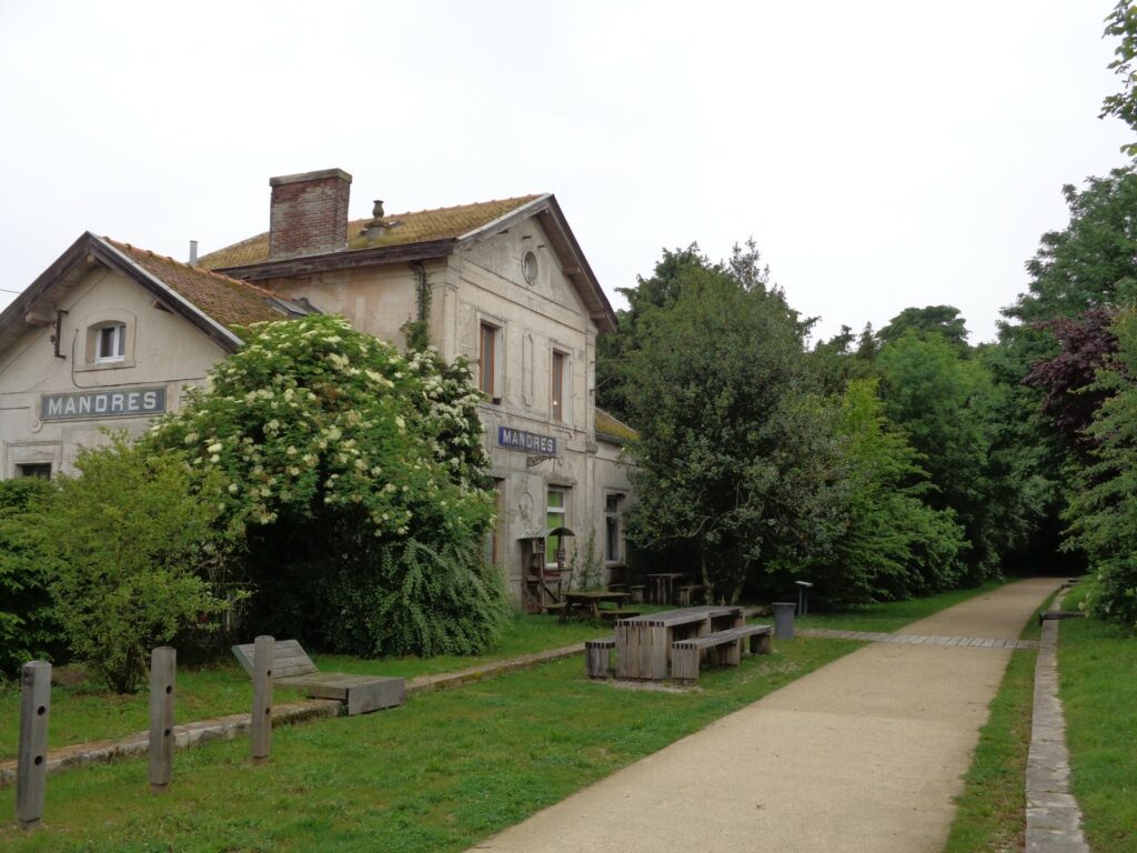 gare mandres medium gare mandres medium